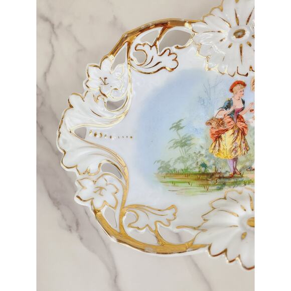 Rococo Style Couple Portrait Articulated Serving Bowl 12" Porcelain 1950-1970 - Picture 5 of 15